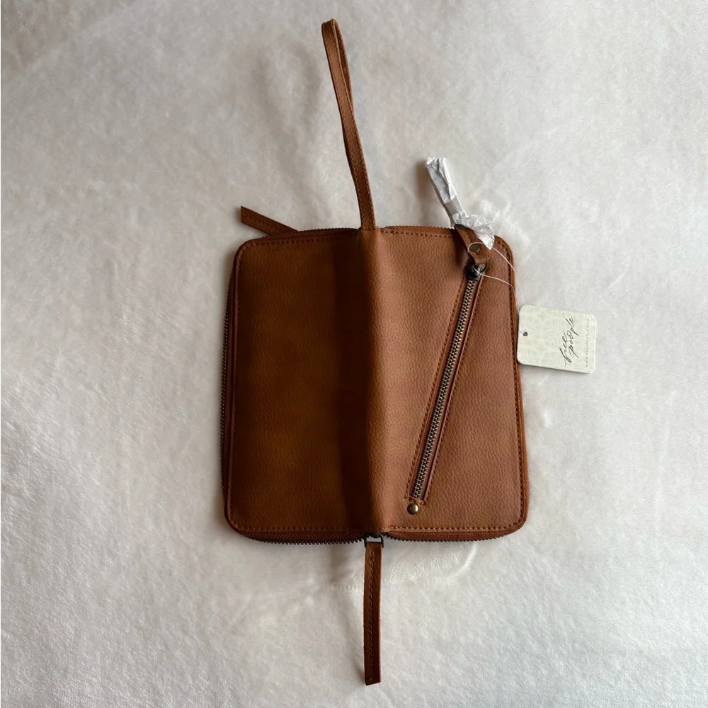NWT Free People Distressed Wallet Wristlet Faux-Leather Brown Slim Studs Vegan